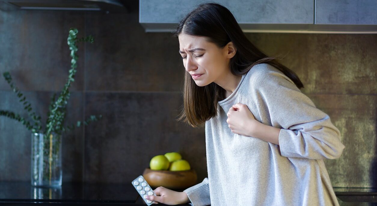 rossz tartás, mellkasi szúrás, ortopédia